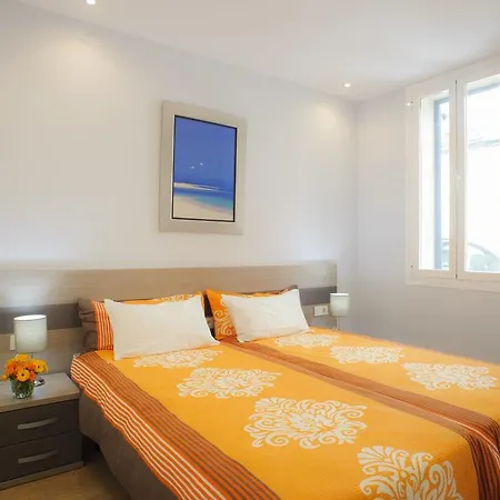 Porto Colom Select